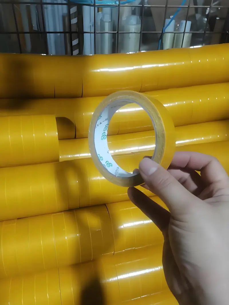 Skaidrios dvipusės juostos rūšys