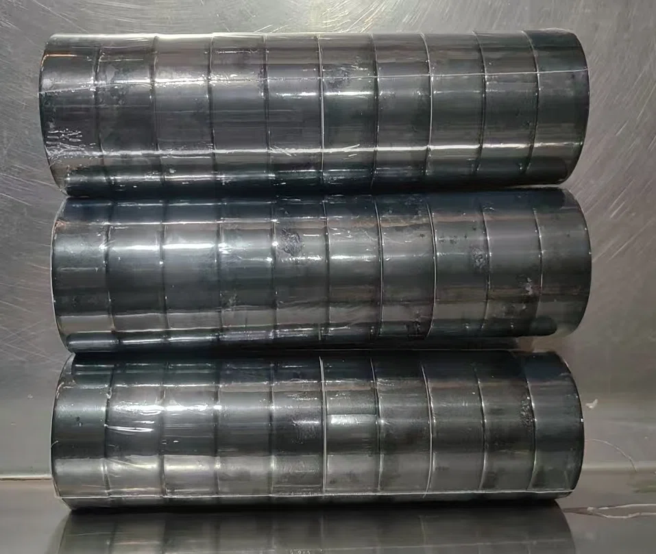 Kaip lengvai nuimti dvipusę juostą?